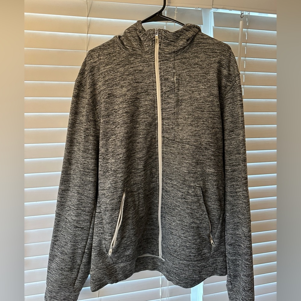 Lululemon Men’s Zip up hoodie